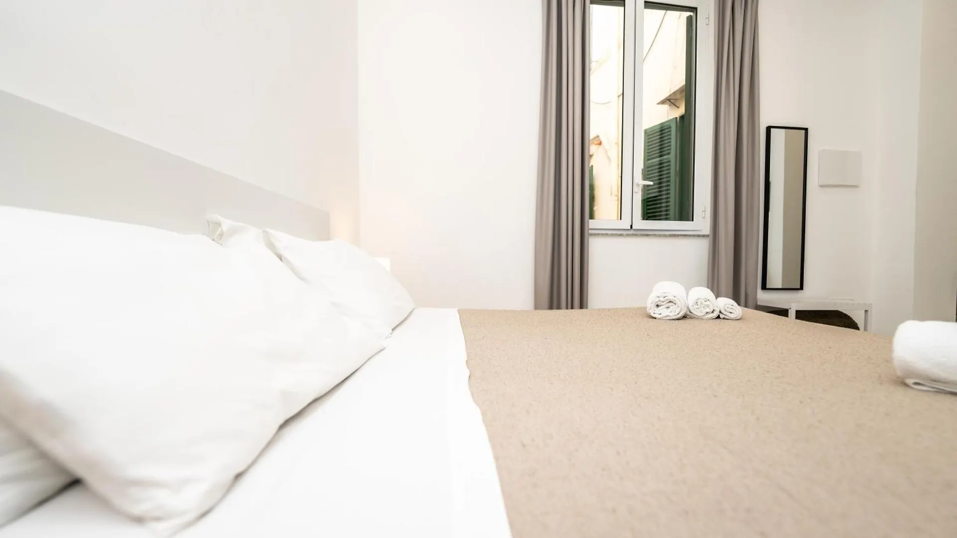 Valguarnera Studio Apartments Palermo Pensión