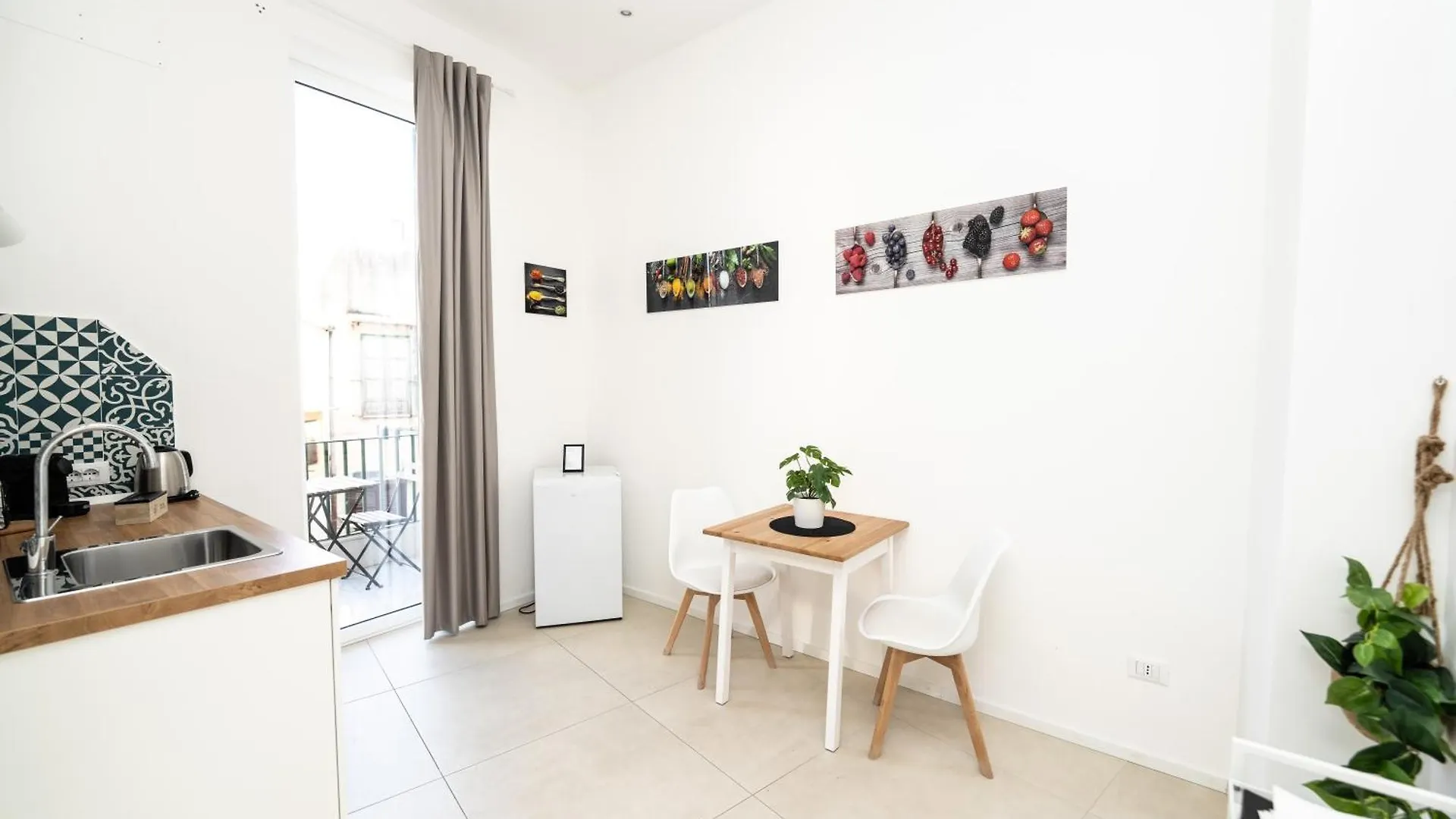 Valguarnera Studio Apartments Palermo 0*,  Italia