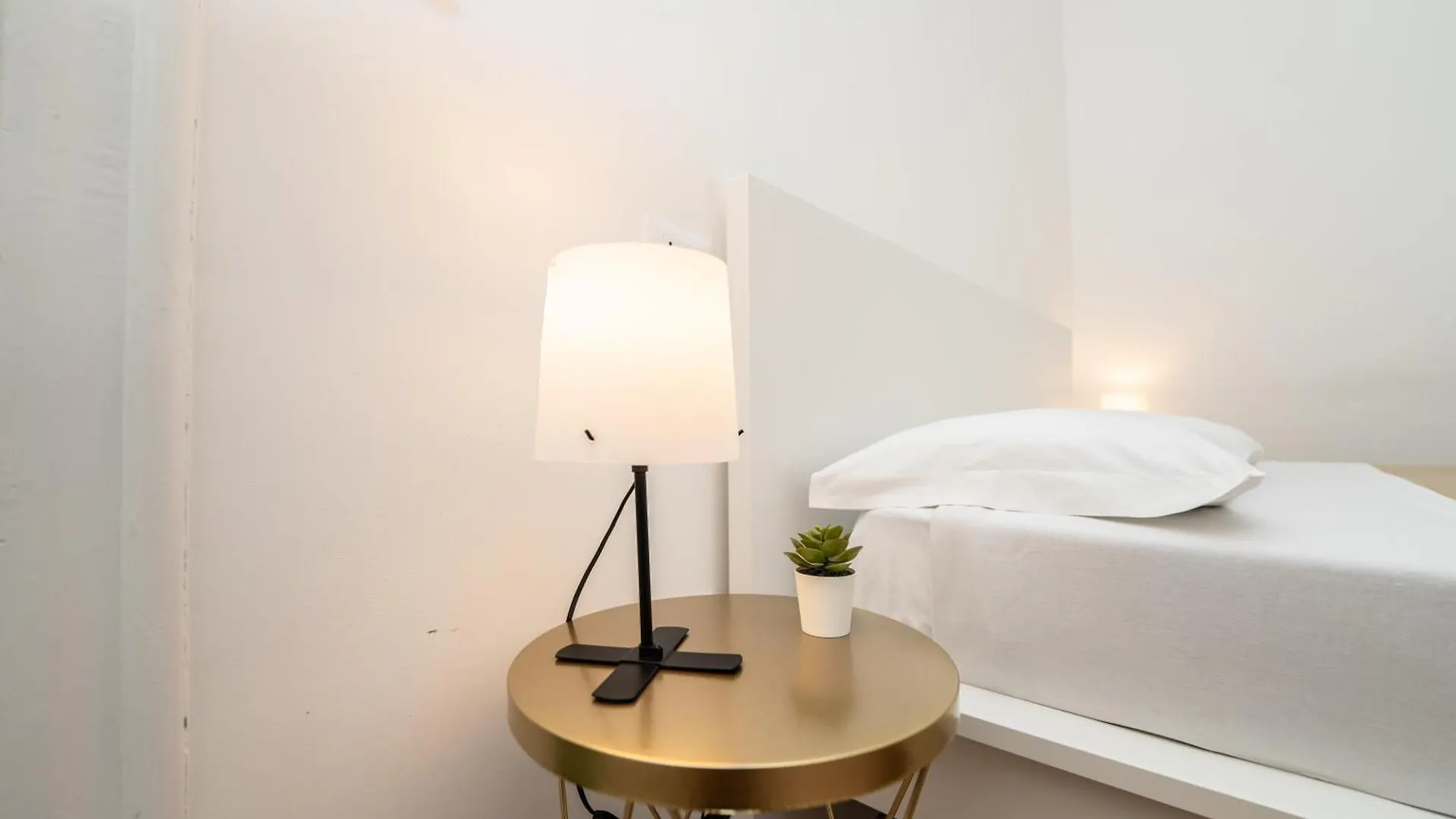 Valguarnera Studio Apartments Palermo 0*,  Italia